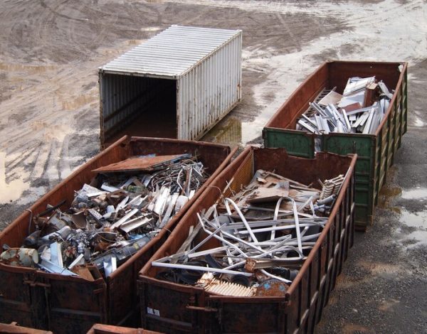 How Commercial Scrap Metal Recycling Helps Your Business