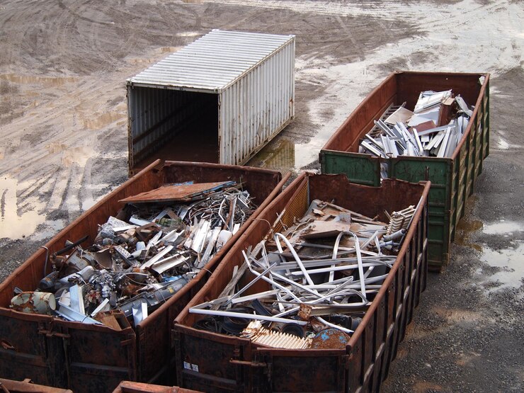 How Commercial Scrap Metal Recycling Helps Your Business